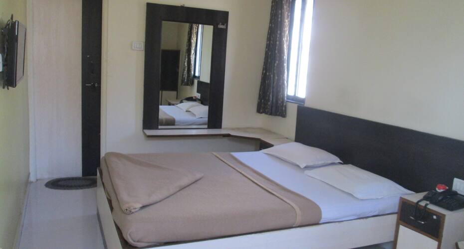 Hotel Sri Sai Palace, Kankavli 3